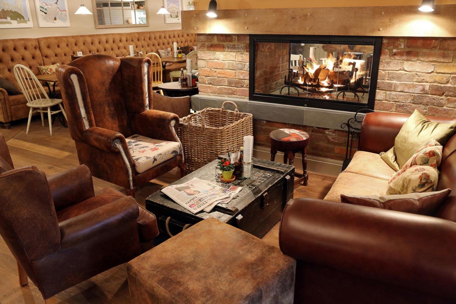 The Foley Hotel Claygate Ngoại thất bức ảnh